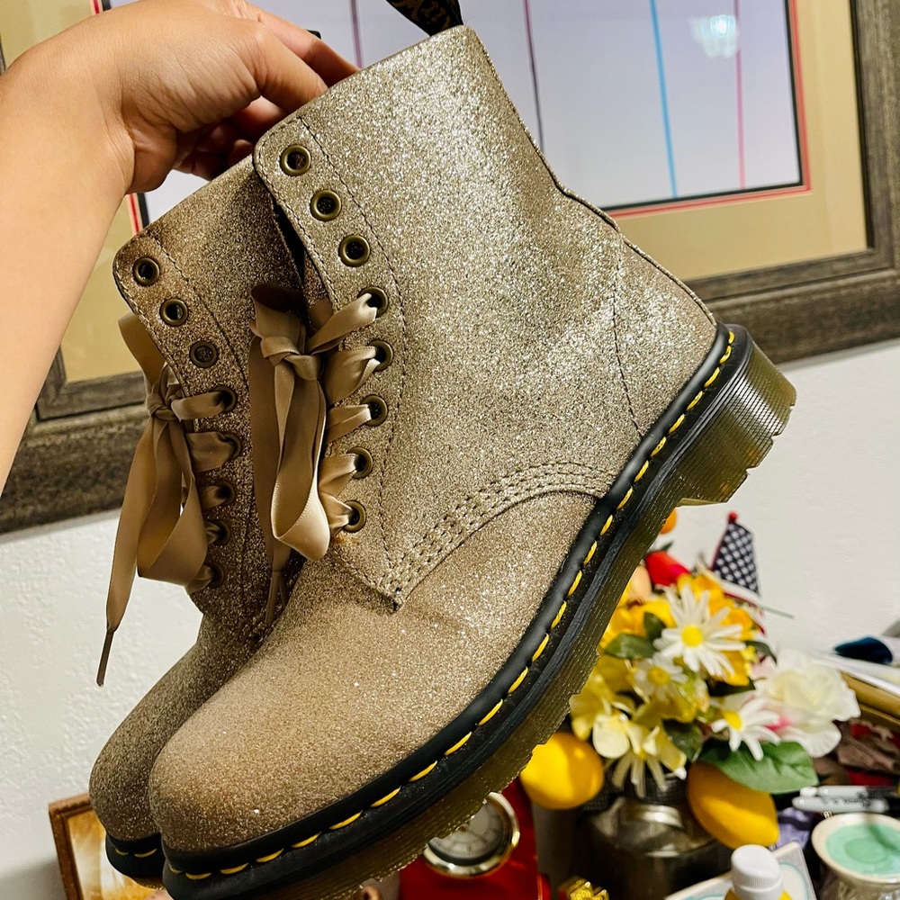 Dr. Martens Pascal Glitter boots